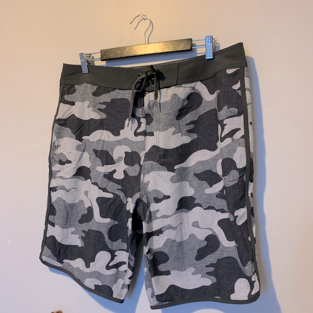 Old Navy Camo Board Shorts size 36